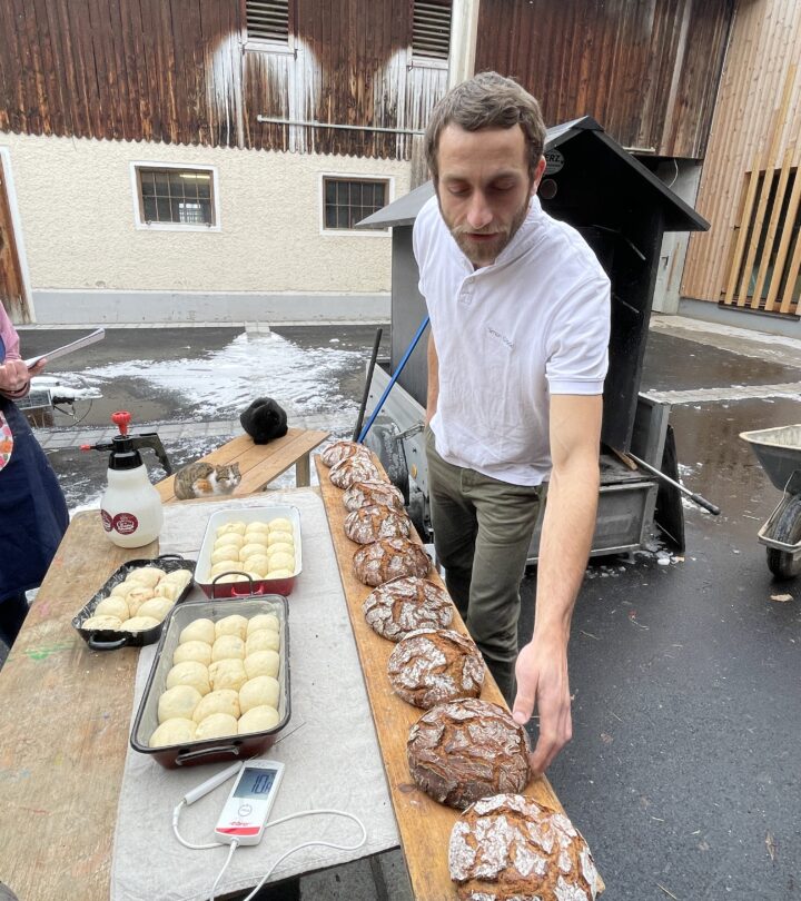 Brotbacken im Holzofen<br><span>3-tägiger Holzofen-Backkurs in Salzburg</span> – Bild 9